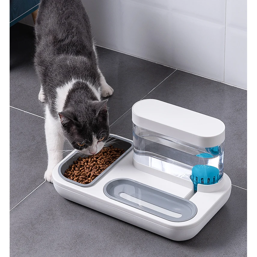 Dispensador de agua con comedero Tank