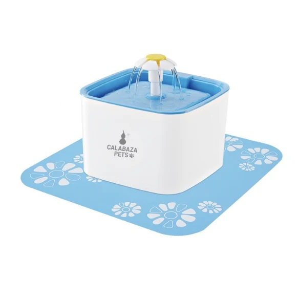 Fuente cuadrada con tapete